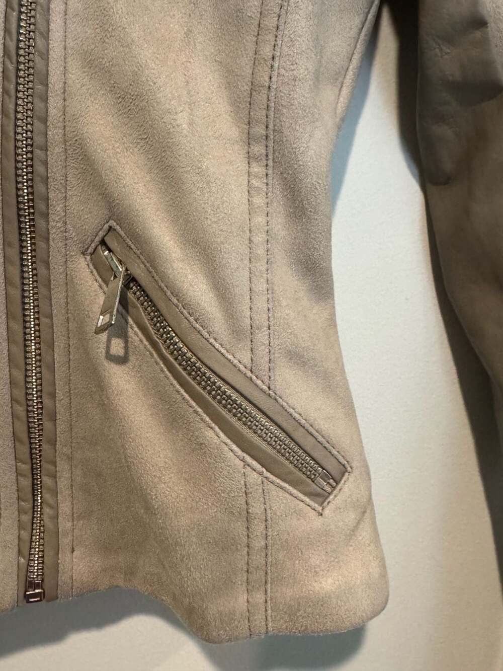 H&M - Picture 4 of 12
